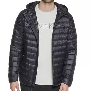 Calvin Klein Men’s Hooded Packable Down Jacket